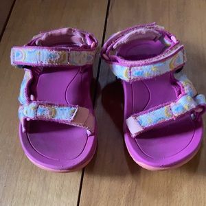 Kids rainbow tevas